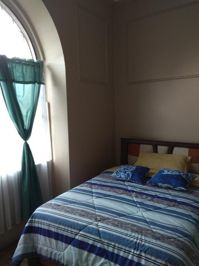 Hostal Mediodia Quito Dış mekan fotoğraf