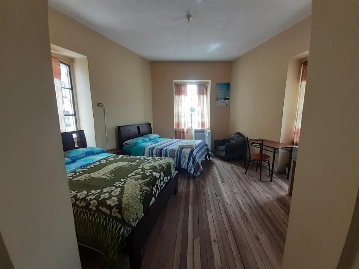 Hostal Mediodia Quito Dış mekan fotoğraf